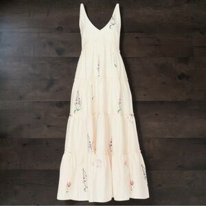 Splendid Blossom Tiered Maxi Dress Cream Floral Print Size M
